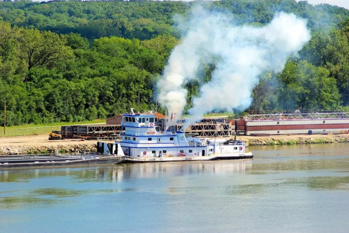 tug-on-illinois-river-Things To Do In Elmhurst Illinois tug-on-illinois-river-Things To Do In Elmhurst Illinois